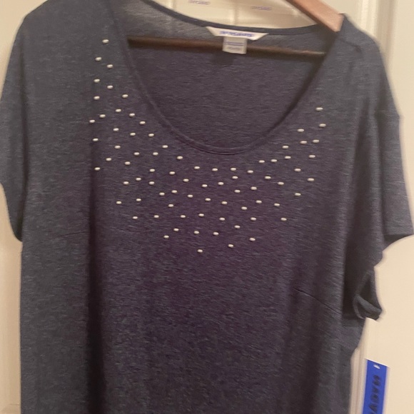 Blouse with pearls - Picture 2 of 5